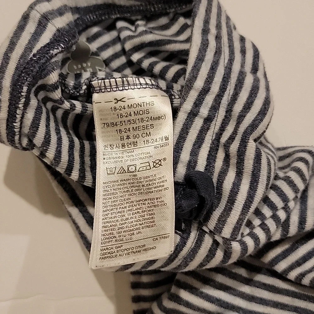 GAP baby stripe